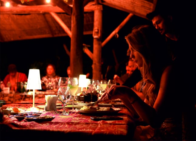 Keyif_dinner_in_valley